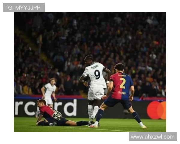 巴萨与皇马激战正酣大球盛宴引发球迷热议与期待