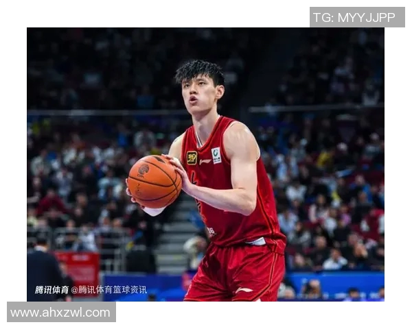 曾凡博的篮球之路：从青涩少年到职业赛场的蜕变与挑战
