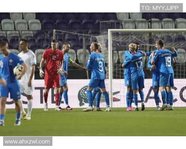 格勒诺布与阿雅的精彩对决揭示法甲联赛的激烈竞争与球队实力较量